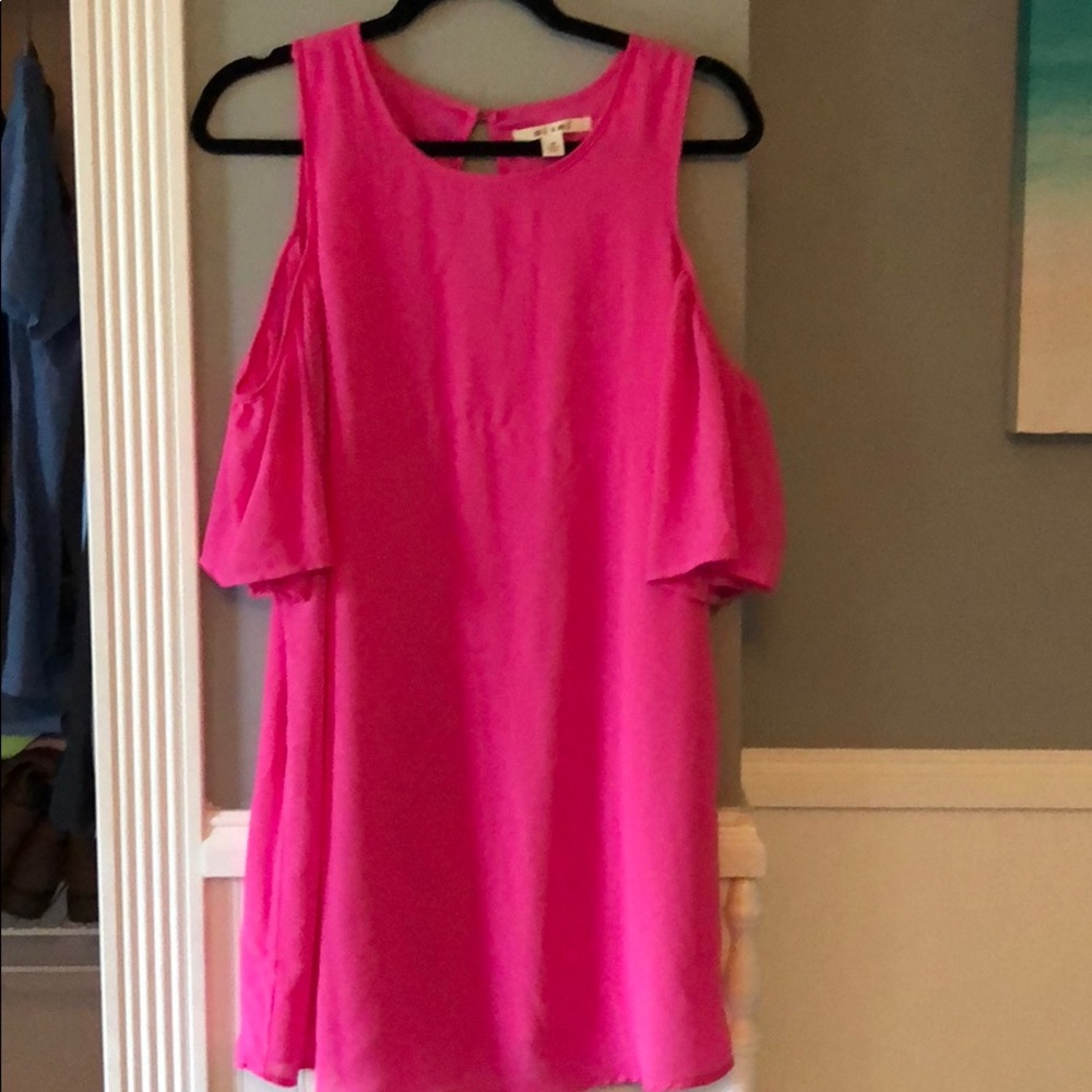 Francesca’s Pink Sleeveless Dress